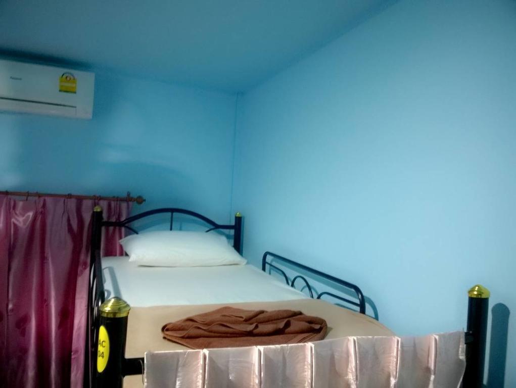 Baan Mook Anda Hostel Koh Lanta Quarto foto